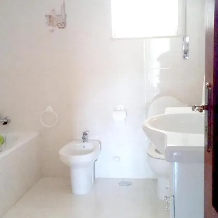 Apartamento House With 2 Bedrooms In Portimao, With Pool Access And Enclosed Garden - 2 K...