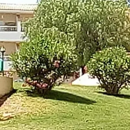 House With 2 Bedrooms In Portimao, With Pool Access And Enclosed Garden - 2 K... Apartamento *