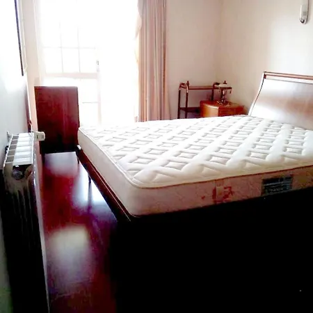 House With 2 Bedrooms In Portimao, With Pool Access And Enclosed Garden - 2 K... * פורטימאו